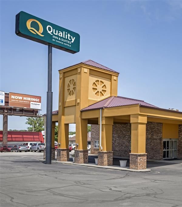 Quality Inn & Suites Lincoln South - Lincoln, NE