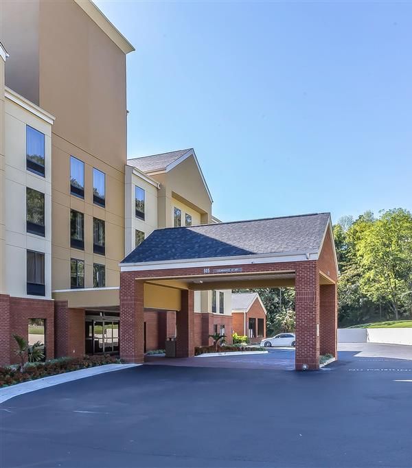 Comfort Inn & Suites Dalton West - Dalton, GA
