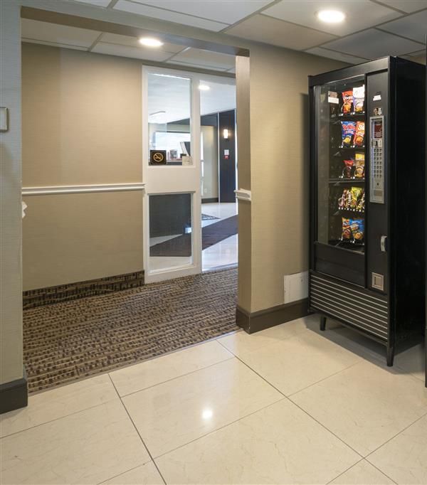 Comfort Inn Lakeshore - North Bay