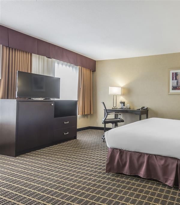 Quality Inn & Suites Downtown - Windsor