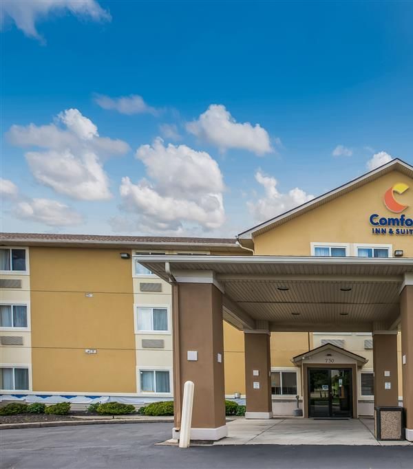 Comfort Inn & Suites Fairborn Near Wright Patterson Afb - Yellow Springs, OH