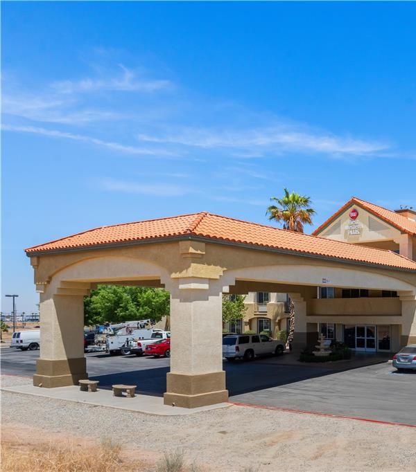 Best Western Plus John Jay Inn & Suites - Palmdale, CA