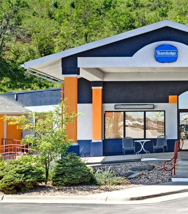 Travelodge By Wyndham Rapid City - Rapid City, SD