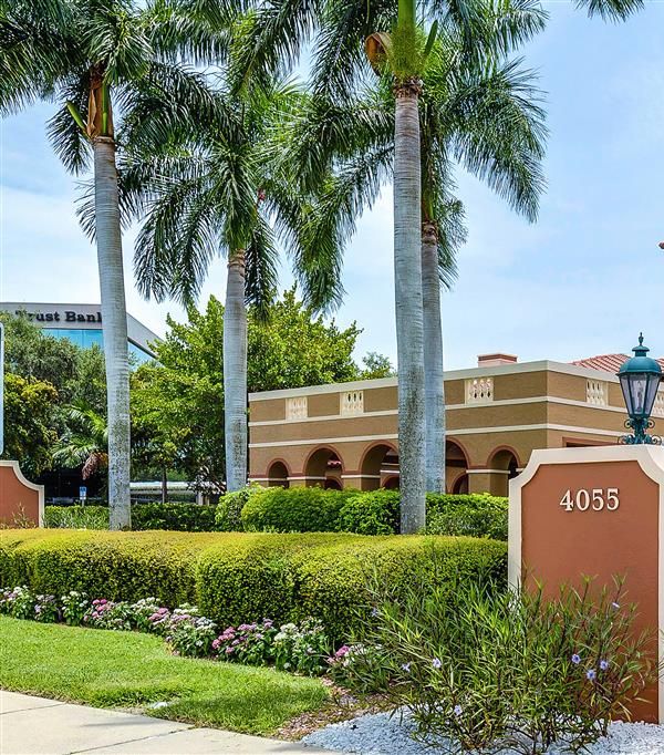 Inn Of Naples Tapestry Collection By Hilton - Naples, FL