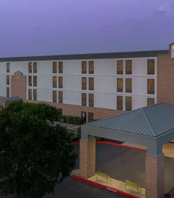 Spark By Hilton San Antonio Northwest Near Six Flags - Helotes, TX