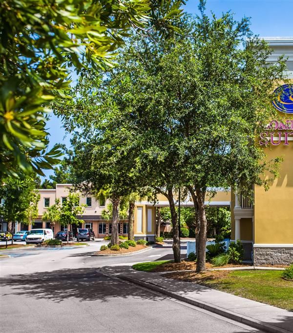 Comfort Suites At Isle Of Palms Connector - Mount Pleasant, SC