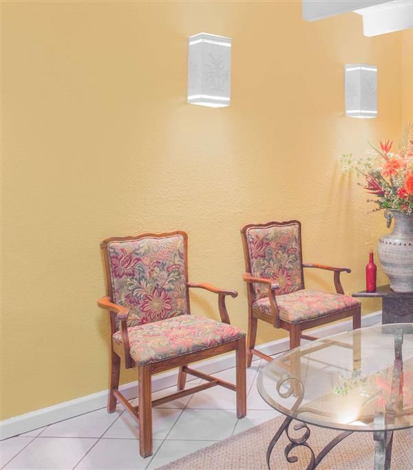 Days Inn By Wyndham Tallahassee University Center - Tallahassee, FL