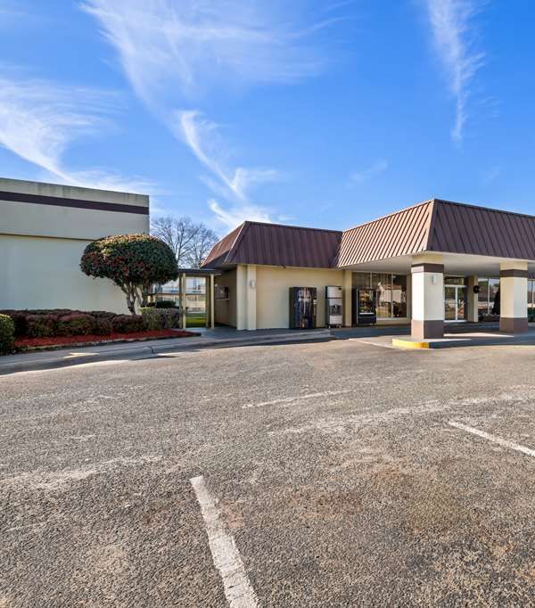 Rodeway Inn - Monroe