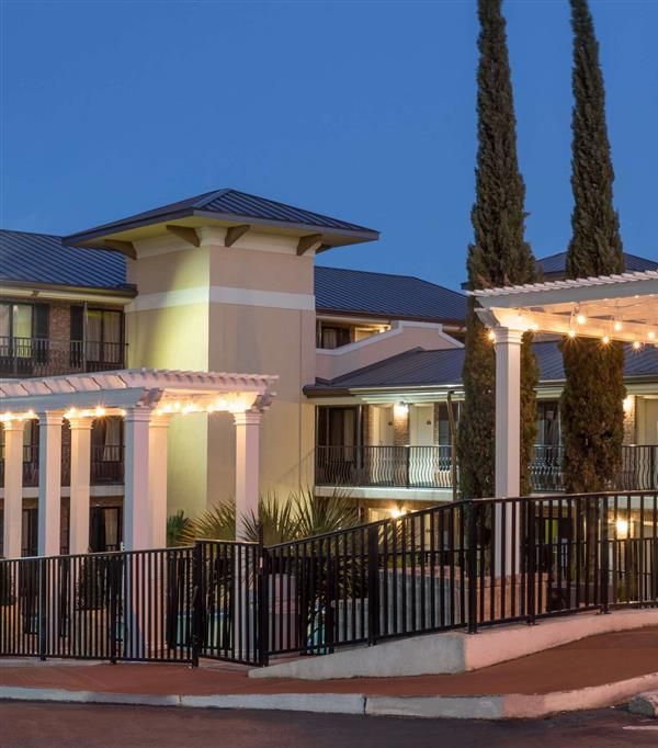 Days Inn By Wyndham Pensacola - Historic Downtown - Gulf Breeze, FL