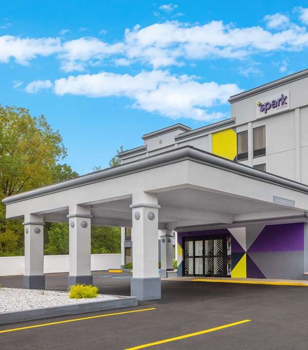 Spark By Hilton Clarks Summit - Scranton, PA