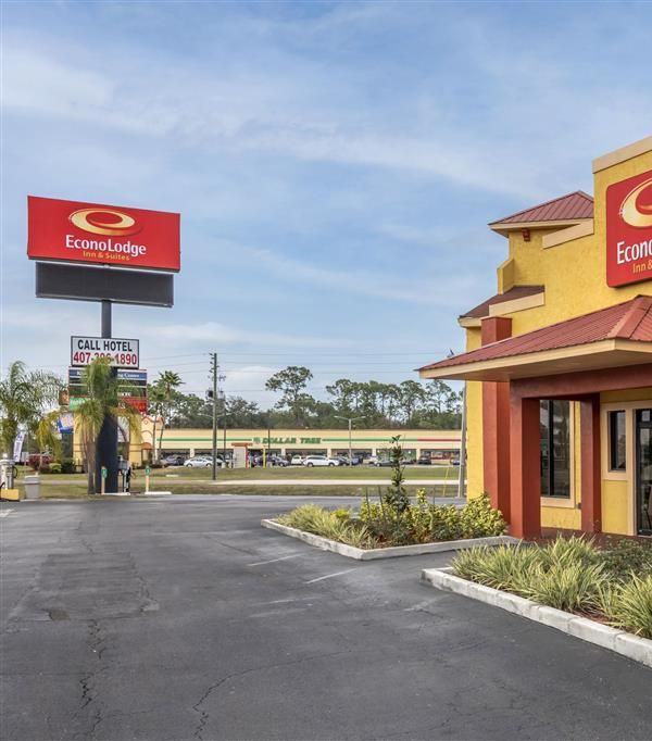 Econo Lodge Inn & Suites Maingate Central - Celebration, FL