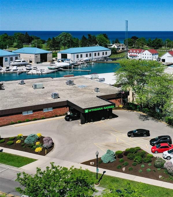 Wyndham Garden Kenosha Harborside - Kenosha, WI