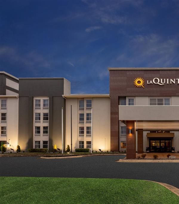 La Quinta Inn & Suites By Wyndham Jonesboro - Jonesboro, AR