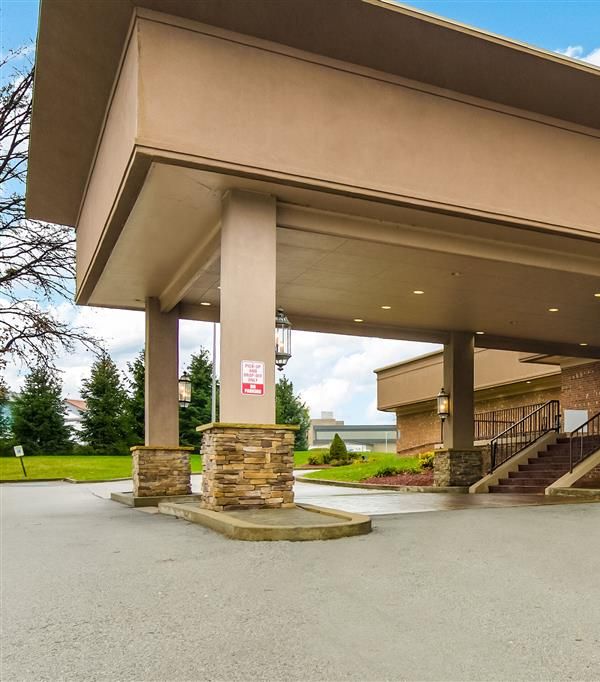 Comfort Inn & Suites Pittsburgh Fox Chapel - Pittsburgh, PA