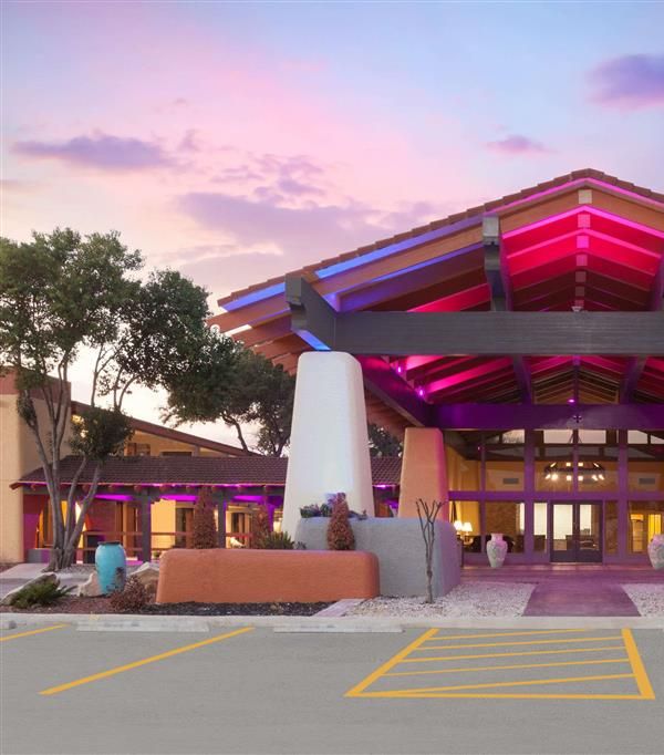 Days Inn By Wyndham Uvalde - Uvalde, TX