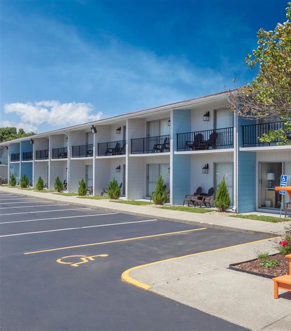 Howard Johnson By Wyndham Mystic - Westerly, RI