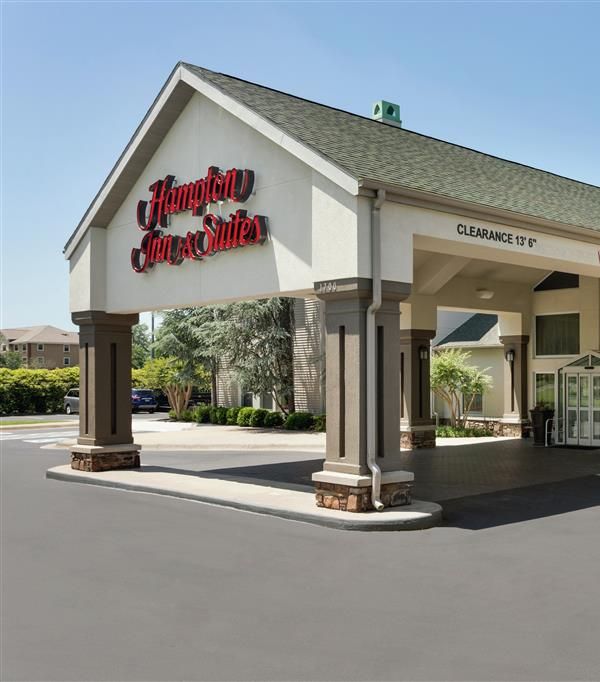 Hampton Inn & Suites Springdale - Springdale, AR
