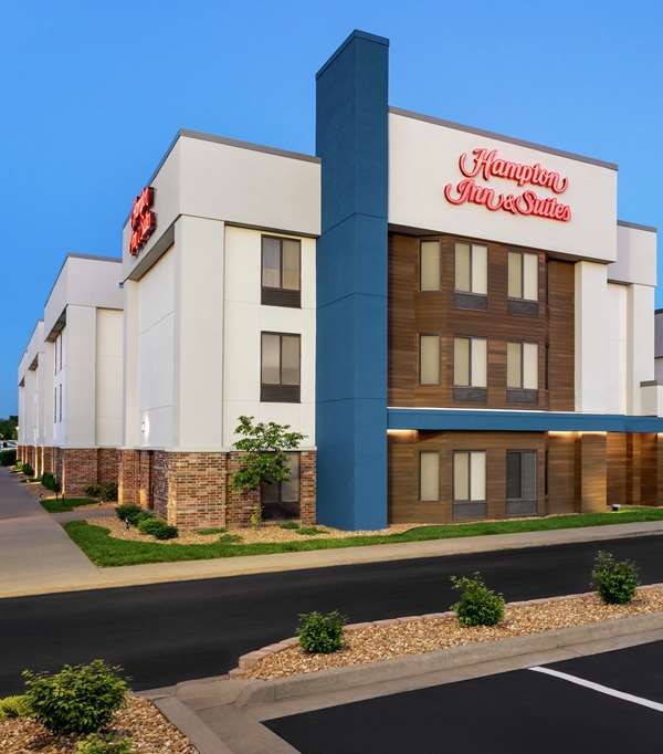 Hampton Inn & Suites Springfield - Springfield, MO