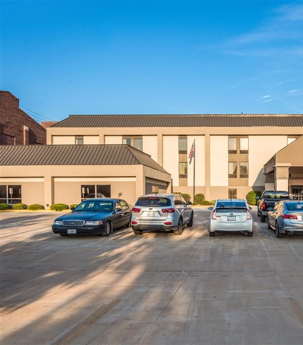 Quality Inn & Suites Quincy - Downtown - 퀸시