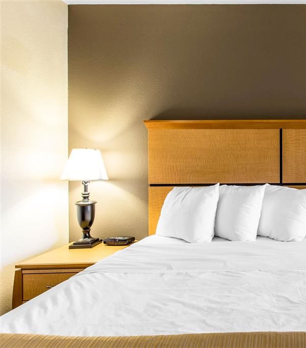 Quality Inn & Suites Silverthorne - Copper Mountain - Silverthorne, CO
