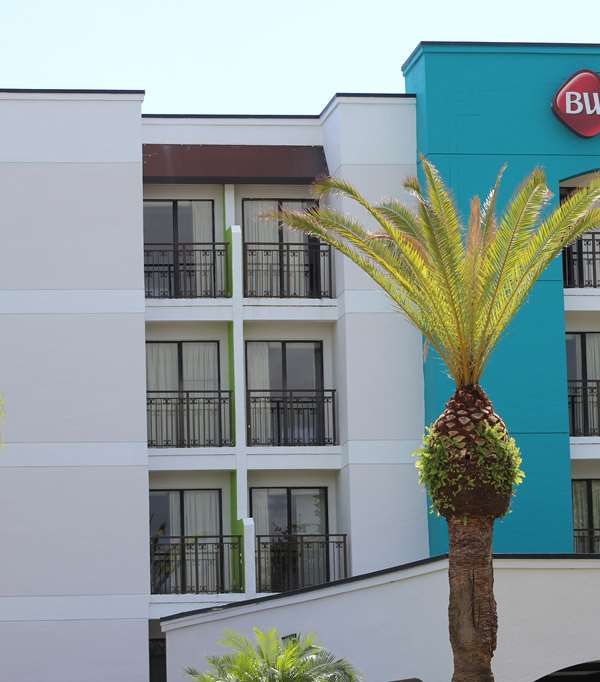 Best Western Plus Deerfield Beach Hotel & Suites - Deerfield Beach, FL