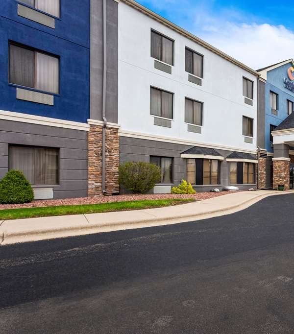 Comfort Inn & Suites Kenosha-pleasant Prairie - Antioch, IL
