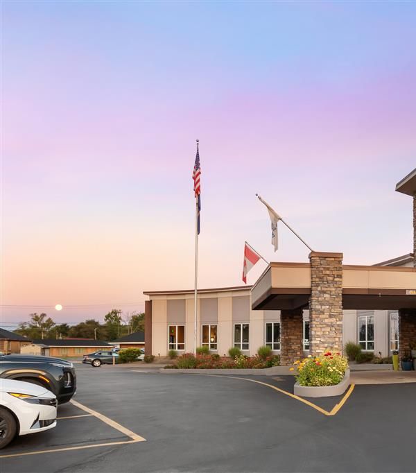 Best Western Summit Inn - Niagara Falls, NY