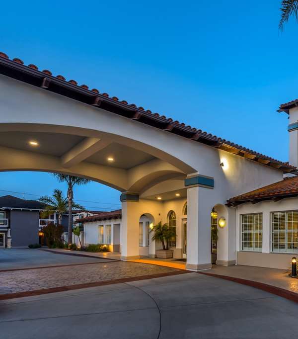 Best Western Plus Capitola By-the-sea Inn & Suites - Capitola, CA