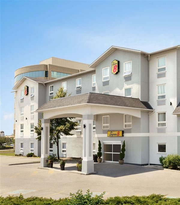 Super 8 By Wyndham Ajax/toronto On - Ajax