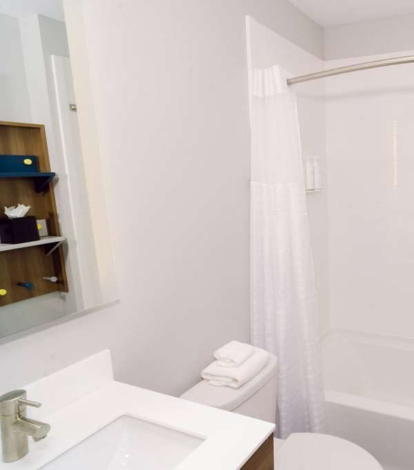 Microtel Inn & Suites By Wyndham Newark Ny - Canandaigua, NY