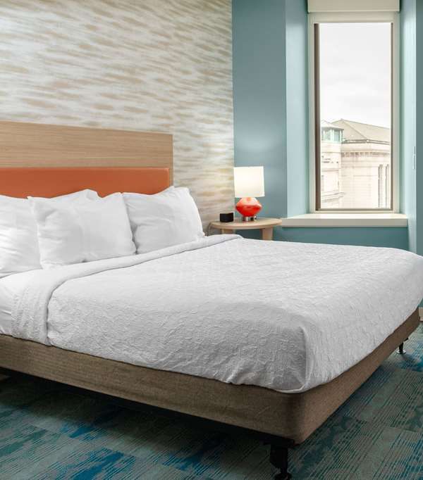 Home2 Suites By Hilton St. Louis Downtown - St. Louis, MO