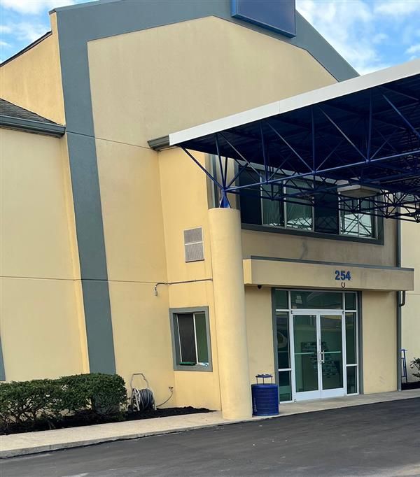 Howard Johnson By Wyndham Clarksville Tennessee - Clarksville, TN