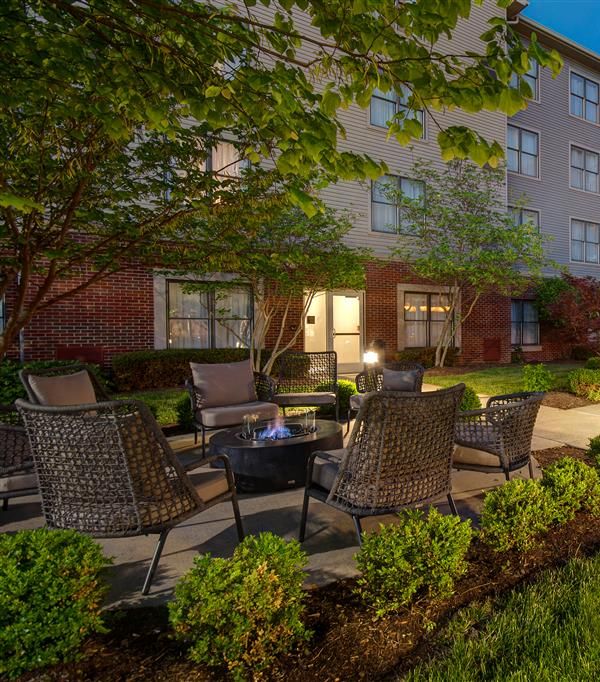 Homewood Suites By Hilton Lexington-hamburg - Lexington, KY