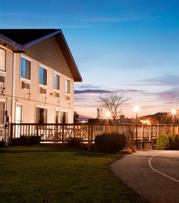 Super 8 By Wyndham Houghton - Houghton, MI