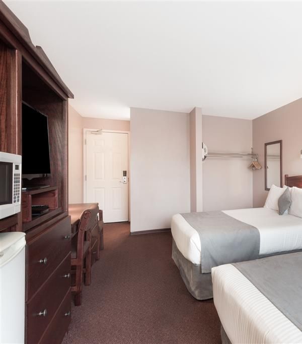 Super 8 By Wyndham Lake Country/winfield Area - Kelowna
