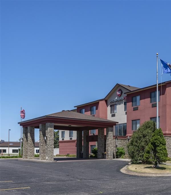 Best Western Plus Chelsea Hotel - Buffalo, MN