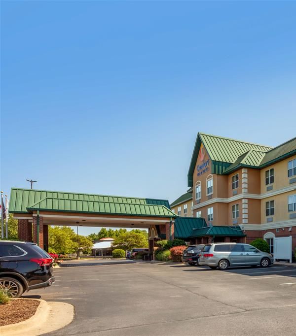 Comfort Inn & Suites Fayetteville-university Area - Springdale, AR