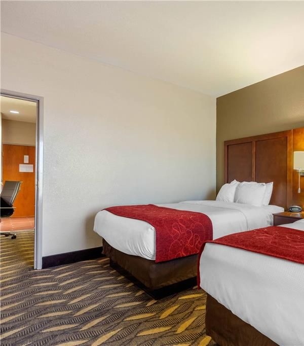 Comfort Suites Rolla - Rolla, MO