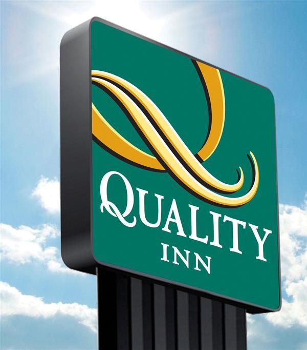 Quality Inn Jackson North - Jackson, MI