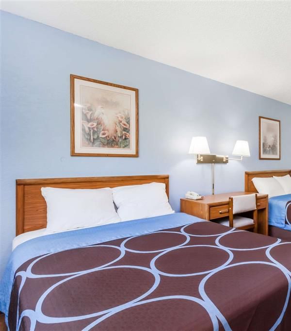 Super 8 By Wyndham Norwich - Norwich, NY