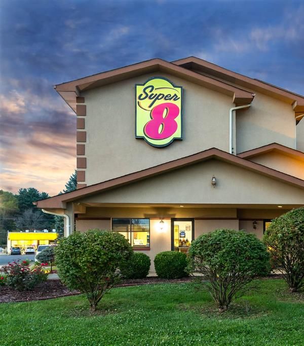 Super 8 By Wyndham Abingdon Va - Abingdon, VA