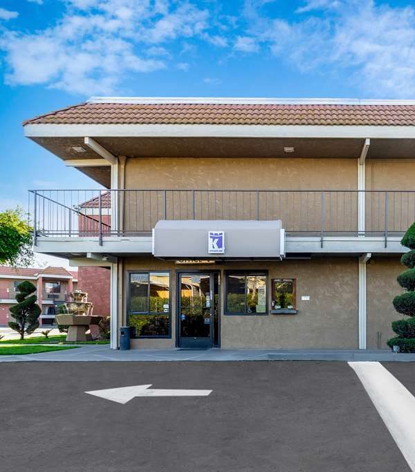 Knights Inn Madera - Madera, CA