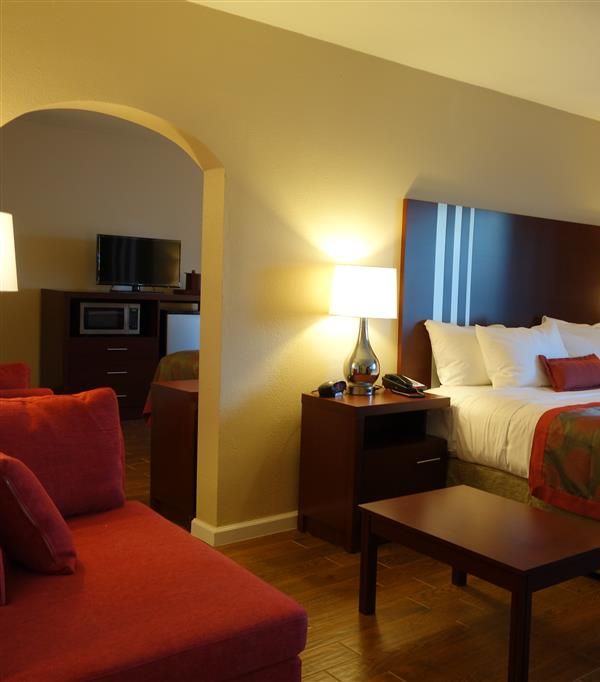 Ramada By Wyndham Sacramento - Sacramento, CA