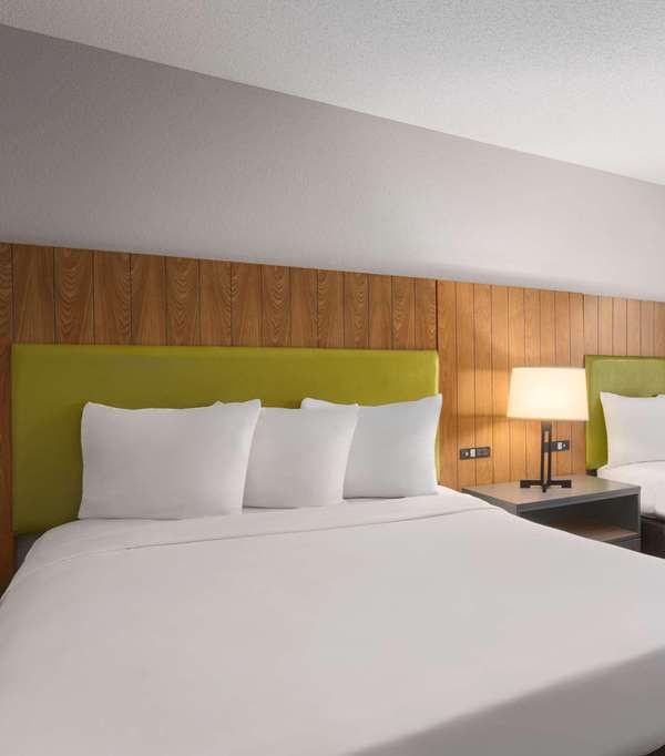 Spark By Hilton Summerville - Moncks Corner, SC