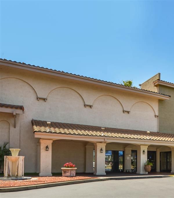 Rodeway Inn & Suites Rancho Cordova - Folsom - Folsom, CA