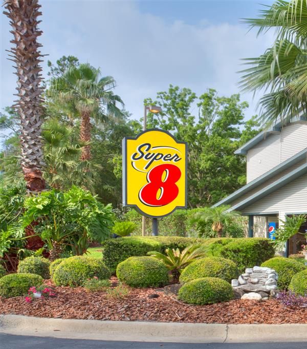 Super 8 By Wyndham Gainesville I-75 Hospital/university Area - Gainesville