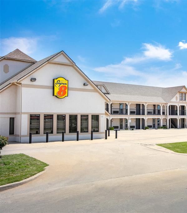 Super 8 By Wyndham City Of Moore - Norman, OK