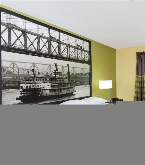 Super 8 By Wyndham Marietta - Marietta, OH