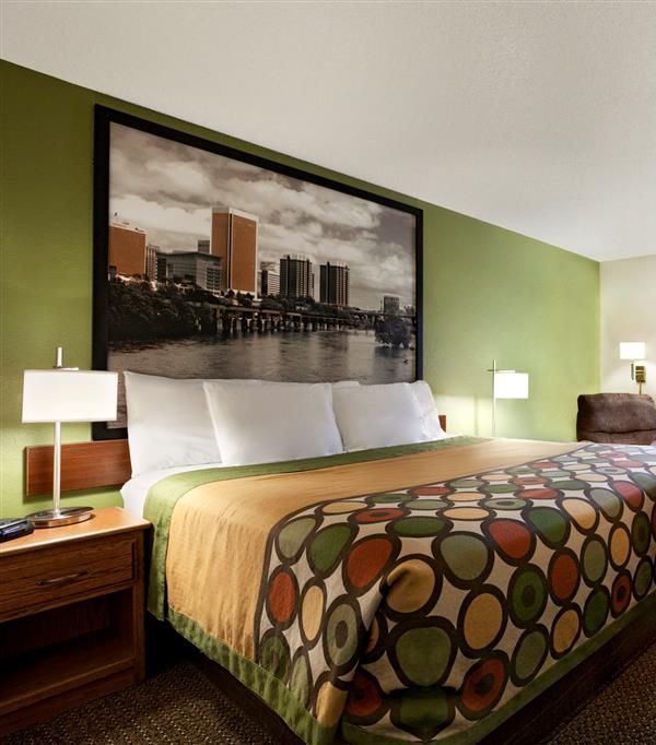 Super 8 By Wyndham Richmond/chamberlayne Rd - Richmond, VA