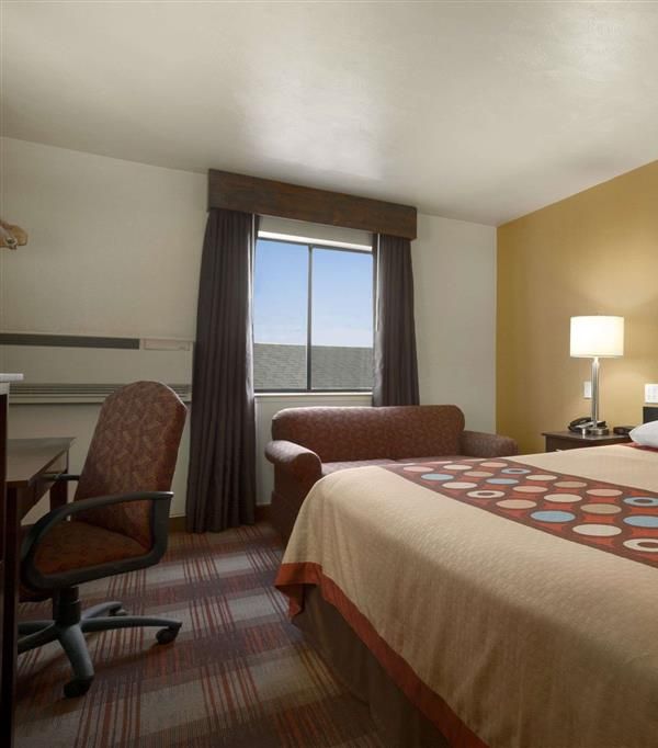 Super 8 By Wyndham Idaho Falls - Idaho Falls, ID